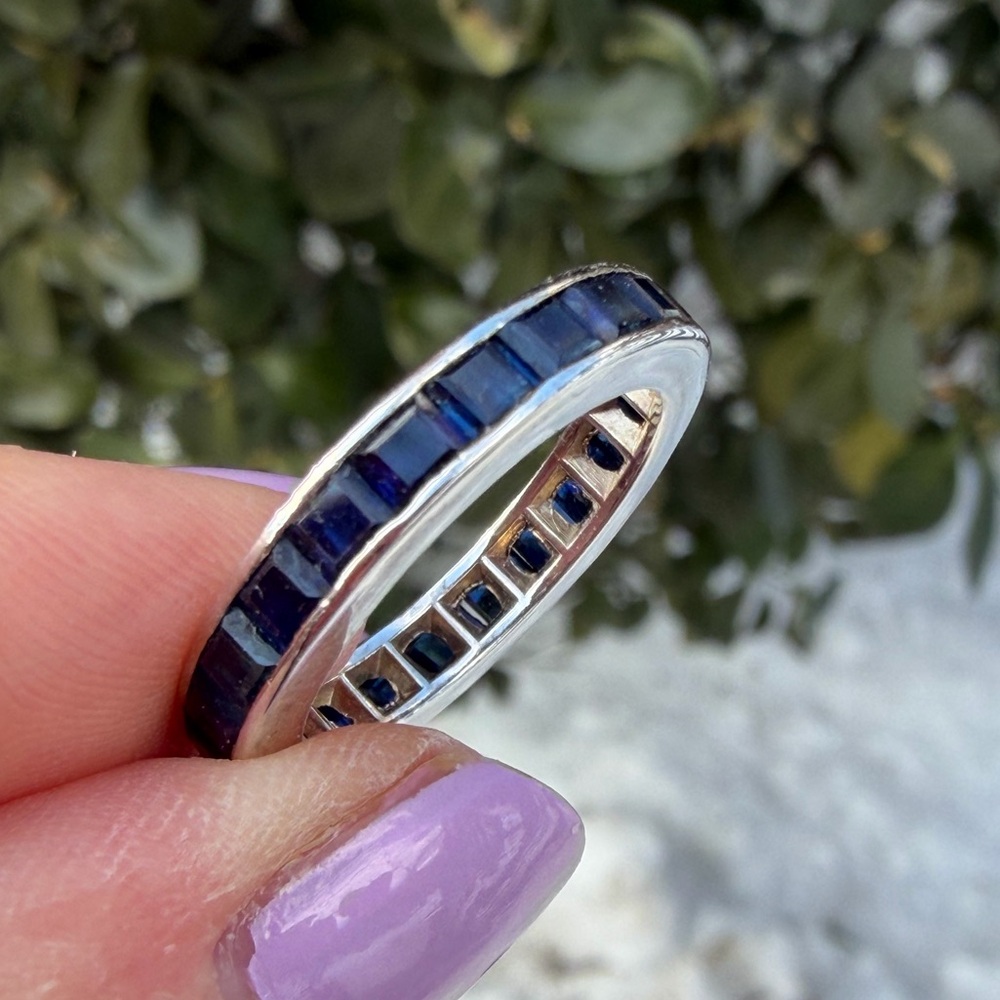 VINTAGE 14K WHITE GOLD SAPPHIRE ETERNITY BAND RING WEDDING ANNIVERSARY STACKING